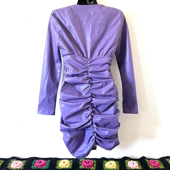 Blogger Fave Zara purple/lavander faux leather ruched mini dress - Picture 13 of 16